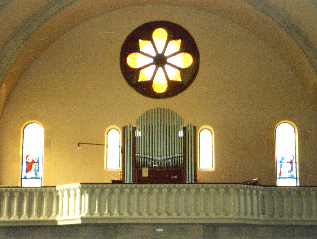 L’ancien orgue E-A Roethinger en 2003.